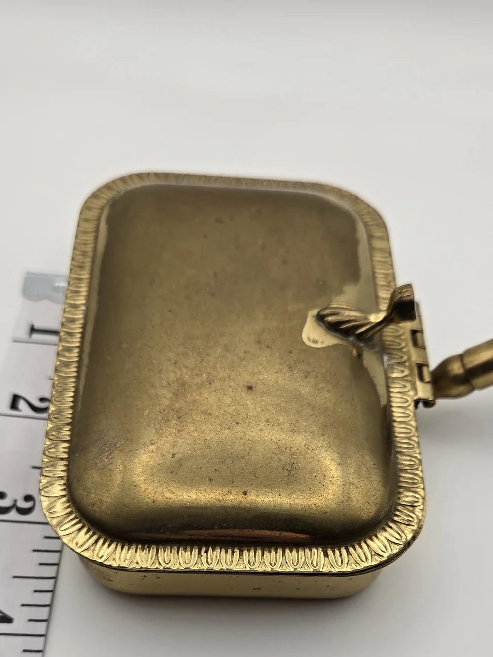 ✨ Vintage Brass Silent Butler Crumb Catchers – Set of 2 - Picture 13 of 15